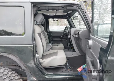 2010 Jeep Wrangler Sport из США, поврежденный, VIN 1J4AA2D19AL209084